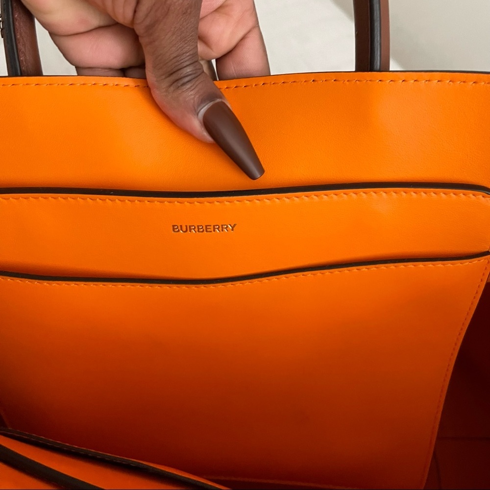 Brown leather Burberry bag - Picture 5 of 7